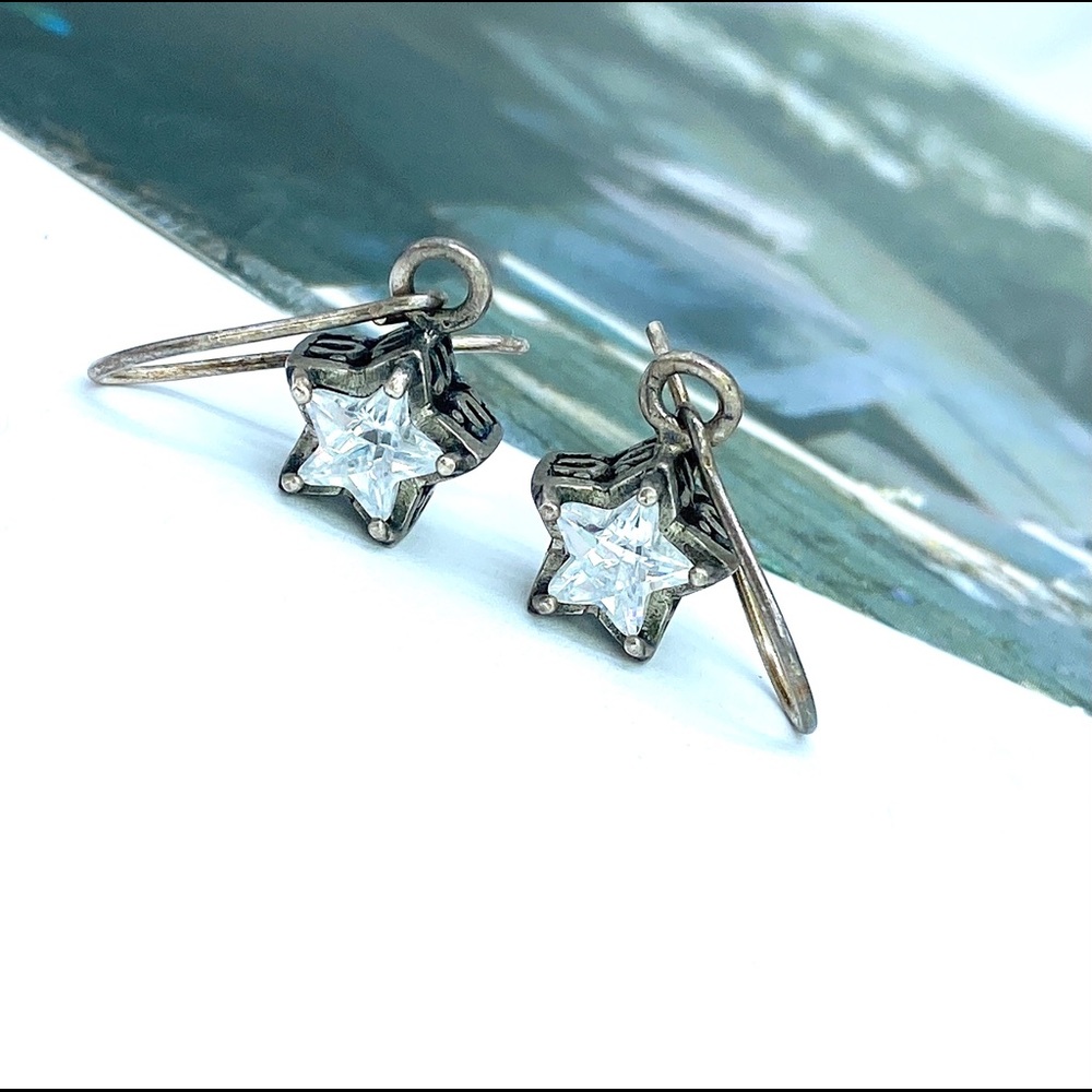 Silpada 925 silver cubic zirconia star earrings